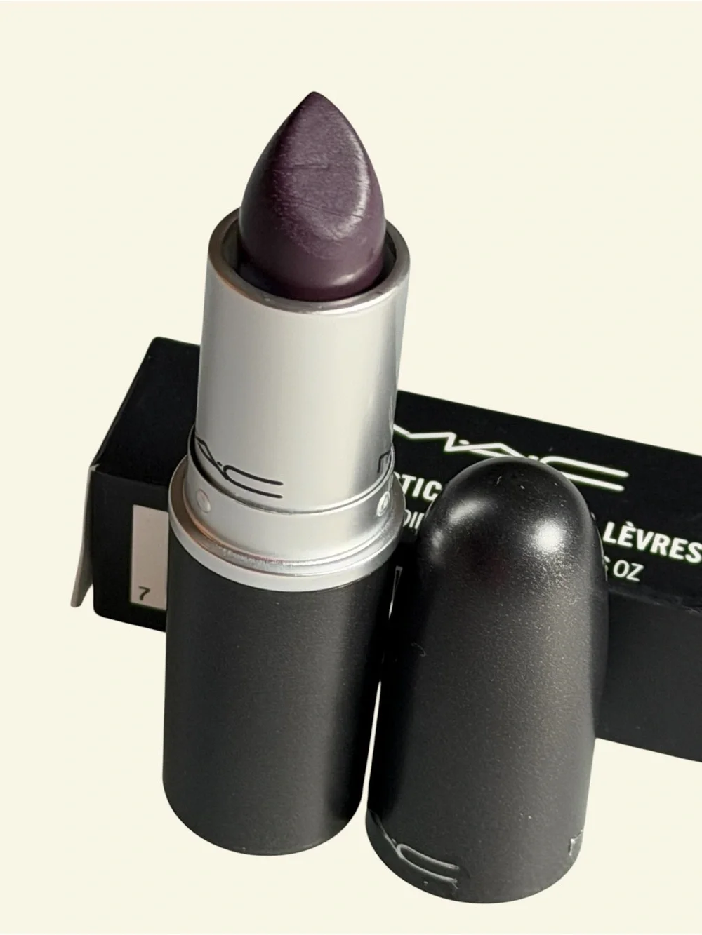 MAC Cosmetics Satin lipstick 💄 in CYBER